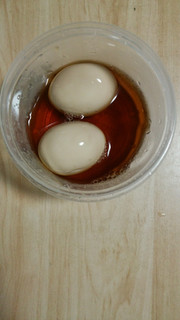 「イセデリカ セブンプレミアム とろっと卵黄の半熟煮たまご 袋2個」のクチコミ画像 by あんじゅろぜさん