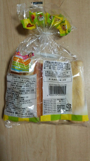「フジパン メロンパンナのみるくメロンスティック 袋5本」のクチコミ画像 by あんじゅろぜさん