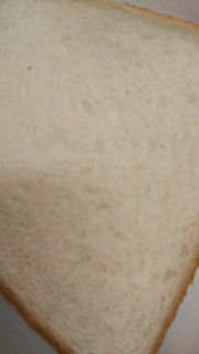「ファミリーマート 小麦香るしっとりとした食パン 6枚」のクチコミ画像 by レビュアーさん