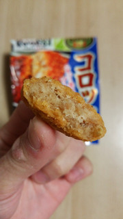 「UHA味覚糖 Sozaiのまんま コロッケのまんま 二度づけ禁止ソース味 袋30g」のクチコミ画像 by あんじゅろぜさん