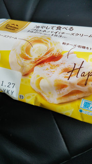 「ファミリーマート 冷やして食べるコロネパイ チーズクリーム」のクチコミ画像 by レビュアーさん