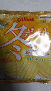 「カルビー 冬ポテト 粉雪チーズ味 袋65g」のクチコミ画像 by なんやかんやさん