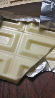 「明治 ホワイトチョコレート 40g」のクチコミ画像 by レビュアーさん