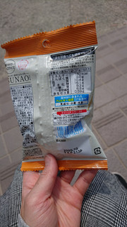 「江崎グリコ SUNAO 旨みチェダーチーズ 袋31g」のクチコミ画像 by ぴのこっここさん