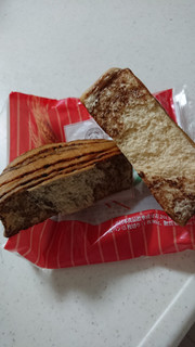 「ピアンタ cut＆slim 低糖質パン チョコレート 袋1個」のクチコミ画像 by ぴのこっここさん