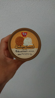 「すき家 Sukiya Sweets すき家のまろやかチーズアイス カップ122ml」のクチコミ画像 by ぴのこっここさん