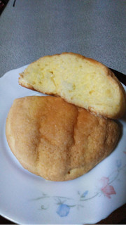 「ヤマザキ 塩バターメロンパン 袋1個」のクチコミ画像 by プコーさん
