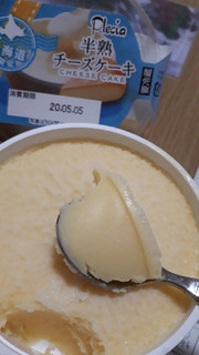 「プレシア 北海道限定 半熟チーズケーキ」のクチコミ画像 by レビュアーさん