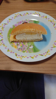 「セブン-イレブン パンケーキ レモン＆レアチーズ」のクチコミ画像 by phnayaさん
