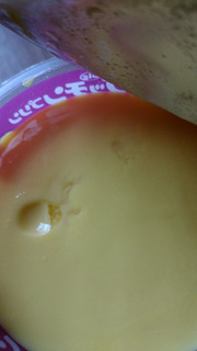 「江崎グリコ Bigプッチンプリンおさつバター 焼きりんご味ソース カップ155g」のクチコミ画像 by 久やんさん