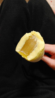 「シャトレーゼ 和菓子アイス ミルク饅頭 安納芋 85ml」のクチコミ画像 by レビュアーさん