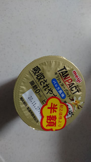 「明治 TANPACT ギリシャヨーグルト バニラ風味 カップ125g」のクチコミ画像 by ぴのこっここ就寝中さん