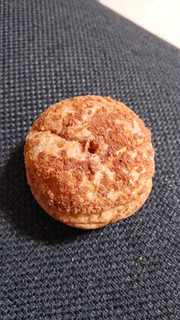 「シャトレーゼ デザートクッキーシューアイス ローストバターキャラメル 袋1個」のクチコミ画像 by レビュアーさん