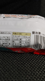 「井村屋 KASANEL どらやきロールアイス いちご 袋62ml」のクチコミ画像 by レビュアーさん