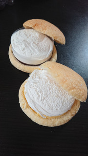 「ヤマザキ ホイップで食べるメロンパン 袋1個」のクチコミ画像 by Rose -ロゼ-さん