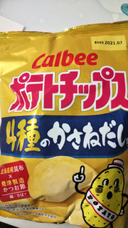 「カルビー ポテトチップス 4種のかさねだし 袋55g」のクチコミ画像 by なんやかんやさん