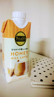 「タリーズコーヒー HONEY MILK LATTE パック330ml」のクチコミ画像 by ゆずこしょさん
