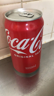 「コカ・コーラ コカ・コーラ 缶350ml」のクチコミ画像 by なでしこ5296さん