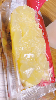 「ローソン Uchi Café×RINGO ごろっとリンゴのパイバー」のクチコミ画像 by みみーみーさん