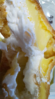 「モンテール 小さな洋菓子店 牛乳と卵のカスタード＆ホイップシュー 袋1個」のクチコミ画像 by レビュアーさん
