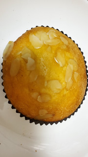 「モリボン製菓 ラムレーズンケーキ 1」のクチコミ画像 by レビュアーさん