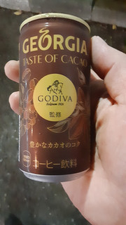 「コカ・コーラ ジョージア TASTE OF CACAO 缶185g」のクチコミ画像 by Taresuさん