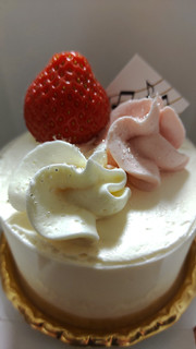 「不二家 ショートケーキ12の物語 バタークリームが奏でる、ショートケーキの音」のクチコミ画像 by so乃さん