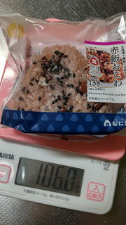 「ローソン 北海道十勝産小豆使用 赤飯おこわおにぎり」のクチコミ画像 by minorinりん さん