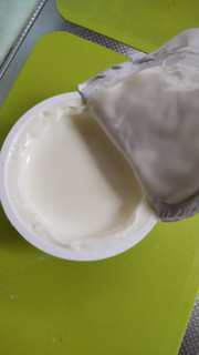 「よつ葉 バターミルクヨーグルト レアチーズ仕立て 100g」のクチコミ画像 by minorinりん さん