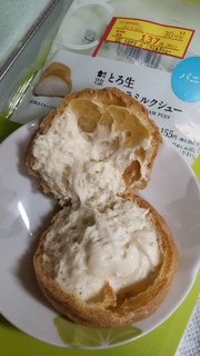 「ローソン Uchi Cafe’ とろ生 バニラミルクシュー 袋1個」のクチコミ画像 by minorinりん さん