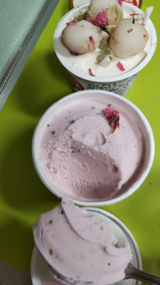 「無印良品 素材を生かしたアイス 桜もち風味 カップ120ml」のクチコミ画像 by minorinりん さん