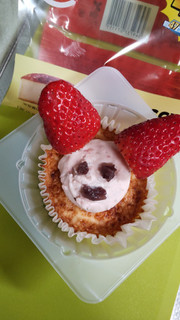 「ローソン Uchi Cafe’ バスチー バスク風チーズケーキ」のクチコミ画像 by minorinりん さん