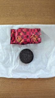 「明治 濃いちょこれえと いちごチョコサンド 袋3個」のクチコミ画像 by Monakaさん