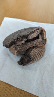 「ファミリーマート ファミマルBakery 焼きチョコクッキーパン」のクチコミ画像 by Monakaさん