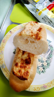 「Pasco チーズ好き工場長おすすめのチーズパン、 袋1個」のクチコミ画像 by minorinりん さん