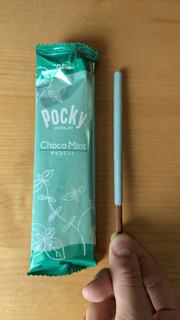 「江崎グリコ チョコミントポッキー 2袋」のクチコミ画像 by Monakaさん