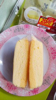 「ファミリーマート ファミマルBakery なめらかWチーズ蒸しケーキ」のクチコミ画像 by minorinりん さん