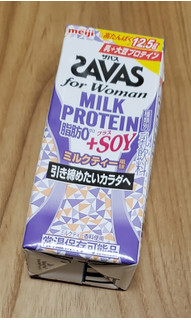 「ザバス for Woman MILK PROTEIN 脂肪0＋SOY ミルクティー風味 パック200ml」のクチコミ画像 by みにぃ321321さん