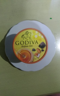 「ゴディバ カップアイス 蜂蜜アーモンドとチョコレートソース」のクチコミ画像 by わらびのすけさん