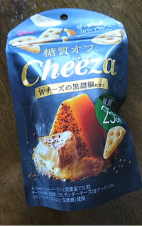 「江崎グリコ 糖質オフチーザ Wチーズの黒胡椒仕立て 袋40g」のクチコミ画像 by もぐりーさん
