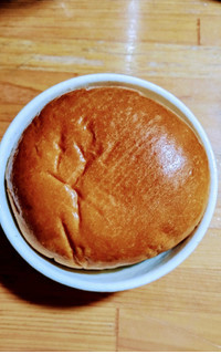 「Pasco たっぷりホイップクリームパン 期間限定パッケージ 袋1個」のクチコミ画像 by ちーえび さん