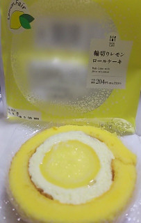 「ローソン 輪切りレモンロールケーキ」のクチコミ画像 by 甘平ちゃんさん