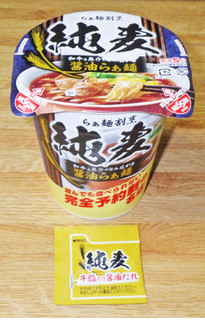 「日清食品 らぁ麺割烹 純麦 和牛と魚介の旨み広がる 醤油らぁ麺 90g」のクチコミ画像 by 7GのOPさん