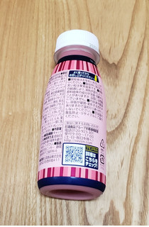 「日清食品 完全メシ ベリースムージー ボトル235ml」のクチコミ画像 by みにぃ321321さん