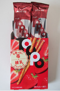 「ロッテ 苺トッポ 箱2袋」のクチコミ画像 by キックンさん