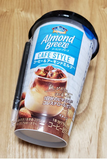 「アーモンド・ブリーズ カフェスタイル カップ200ml」のクチコミ画像 by みにぃ321321さん