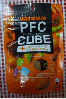 「UHA味覚糖 PFC CUBE デーツ＆アーモンド 40g」のクチコミ画像 by hiro718163さん