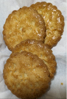 「モノプリ 薄焼 ブルターニュクッキー 125g」のクチコミ画像 by もぐちゃかさん