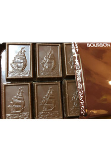 「ブルボン アルフォートミニチョコレートプレミアム たっぷりショコラ 箱12個」のクチコミ画像 by それもたべるさん