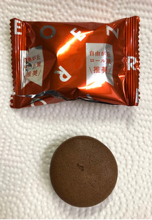 「ロッテ ゼロ シュガーフリーケーキ 芳醇ショコラ 袋8個」のクチコミ画像 by SANAさん